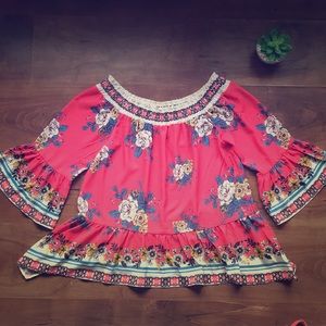 Flying tomato floral top